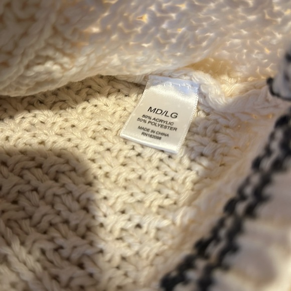 Taylor Swift Original Forklore Album Patch Authentic The Cardigan Knit Sweater. - Picture 4 of 8